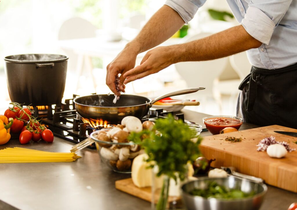 לחיות בכבוד