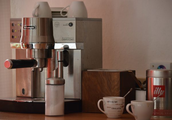 מכונת קפה למשרד – טיפים להתאמת מכונה לעסק שלך